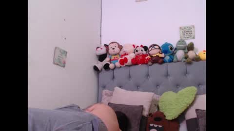 Snapshot of sweethoney22_ chatting on 02-06-25, 11:21 Sabrina y Eliot online show from 02-06-25, 11:21