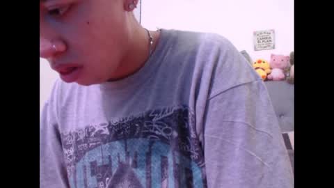 Snapshot of sweethoney22_ chatting on 02-25-25, 10:47 Sabrina y Eliot online show from 02-25-25, 10:47