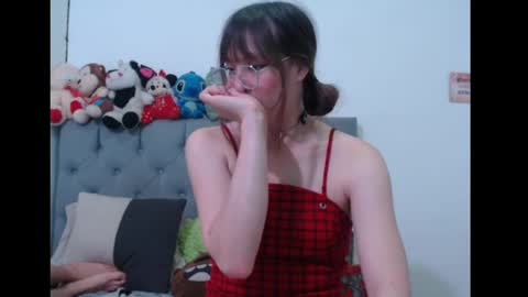 Snapshot of sweethoney22_ chatting on 03-07-25, 06:13 Sabrina y Eliot online show from 03-07-25, 06:13