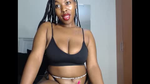 Snapshot of sweetice_01 chatting on 01-06-26, 01:31 euny online show from 01-06-26, 01:31