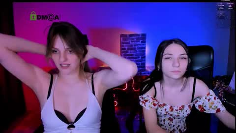 Snapshot of sweetie_chloe_ chatting on 01-11-26, 10:20 Chloe online show from 01-11-26, 10:20