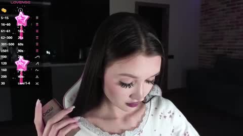 Snapshot of sweetiebones chatting on 12-16-24, 10:50 bratty gf online show from 12-16-24, 10:50