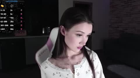 Snapshot of sweetiebones chatting on 01-23-25, 05:31 bratty gf online show from 01-23-25, 05:31