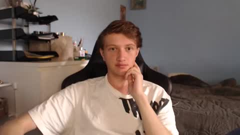 Snapshot of sweetiecharmm chatting on 03-18-26, 07:22 Cat online show from 03-18-26, 07:22