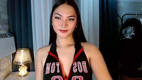 sweetiefox1 online show from 09-11-25, 12:33