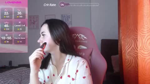 Snapshot of sweetiekendl chatting on 02-12-25, 11:07 Kendl online show from 02-12-25, 11:07