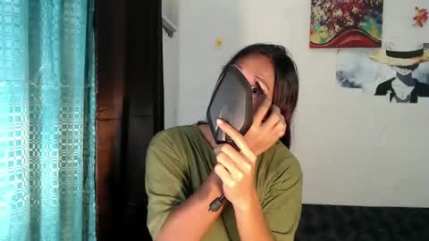 Snapshot of sweetiekimz chatting on 03-08-25, 07:09 Rosemarie online show from 03-08-25, 07:09