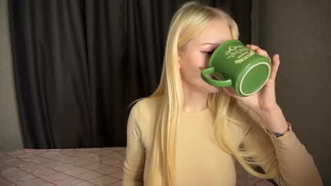 sweetie Lisa3 online show from 01-03-25, 04:44