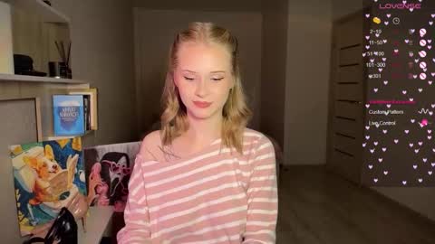 sweetie Lisa3 online show from 10-19-25, 03:56