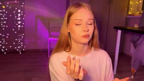 Snapshot of sweetielis chatting on 02-13-26, 06:48 sweetie Lisa3 online show from 02-13-26, 06:48