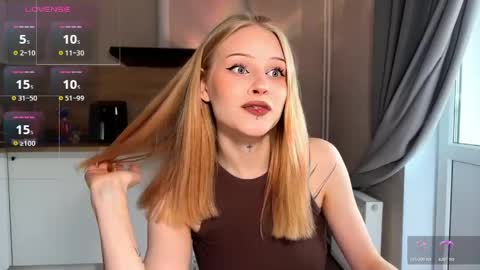 Snapshot of sweetielis chatting on 04-16-26, 03:46 sweetie Lisa3 online show from 04-16-26, 03:46