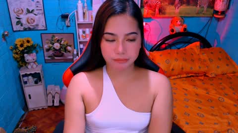 Nicole online show from 02-08-25, 06:01