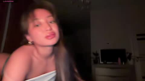 Snapshot of sweetiesoul chatting on 05-06-26, 11:21 sweetiesoul online show from 05-06-26, 11:21