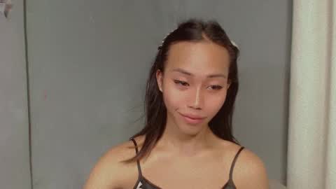 Snapshot of sweetiie_caren chatting on 01-09-25, 12:46 CAREN online show from 01-09-25, 12:46