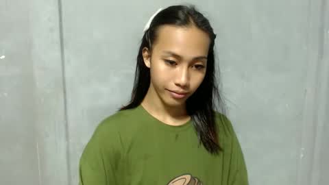 Snapshot of sweetiie_caren chatting on 01-11-25, 01:59 CAREN online show from 01-11-25, 01:59