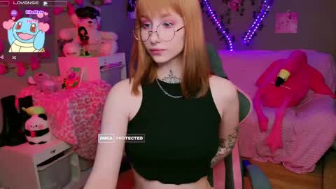 Snapshot of sweetjinks chatting on 05-05-26, 11:18 . Felin . online show from 05-05-26, 11:18
