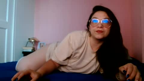 Snapshot of sweetkatthe09 chatting on 06-14-26, 08:00 Katherine online show from 06-14-26, 08:00
