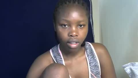 Snapshot of sweetkirrie chatting on 05-12-26, 10:12 sweetkirrie online show from 05-12-26, 10:12