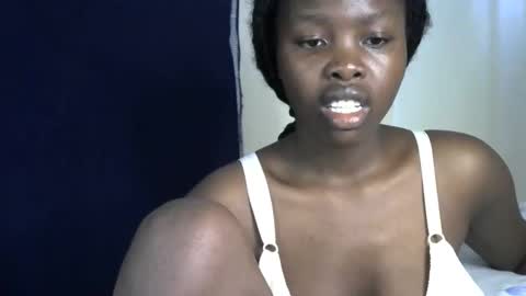 Snapshot of sweetkirrie chatting on 05-20-26, 09:37 sweetkirrie online show from 05-20-26, 09:37