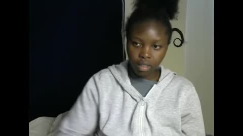 Snapshot of sweetkirrie chatting on 05-23-26, 01:48 sweetkirrie online show from 05-23-26, 01:48