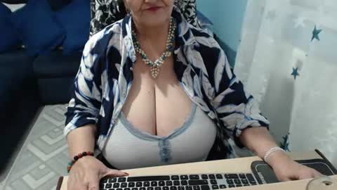 Snapshot of sweetladyrebeka chatting on 07-02-26, 02:56 Rebeka online show from 07-02-26, 02:56
