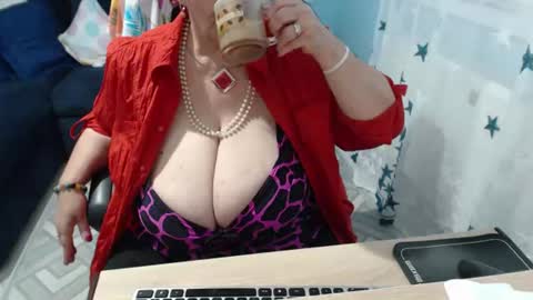 Snapshot of sweetladyrebeka chatting on 07-07-26, 04:00 Rebeka online show from 07-07-26, 04:00