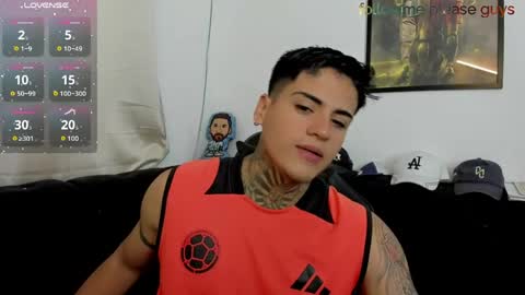 SWEETLATINBOY  online show from 04-01-26, 11:33