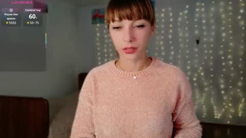 Snapshot of sweetledyselin chatting on 09-25-25, 03:16 SweetLedySelin online show from 09-25-25, 03:16
