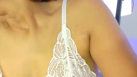 Snapshot of sweetlesbianseduction chatting on 07-28-26, 02:46 Azulandvioleta online show from 07-28-26, 02:46