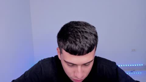 Snapshot of sweetlian_04 chatting on 01-07-25, 06:16 Lian online show from 01-07-25, 06:16