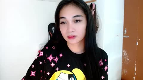 Lilly online show from 02-19-25, 12:00