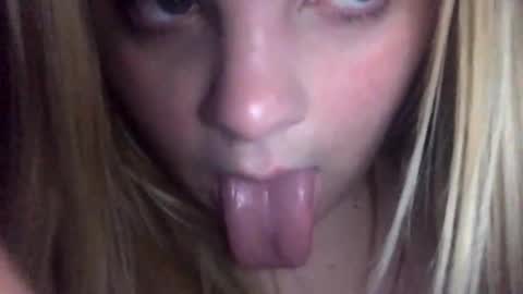 Lisa  online show from 12-29-24, 01:13