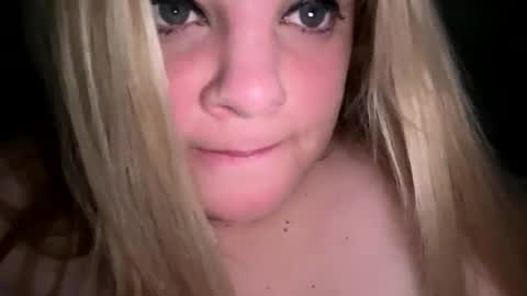 Lisa  online show from 11-08-25, 01:11