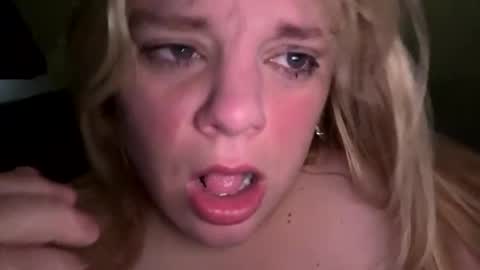 Lisa  online show from 11-23-25, 12:49