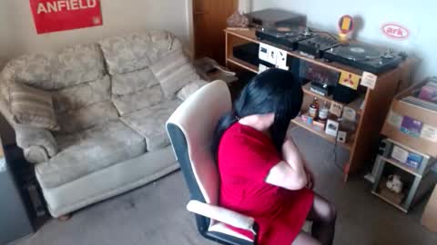 Snapshot of sweetlouise69 chatting on 10-11-25, 08:57 sweetlouise69 online show from 10-11-25, 08:57
