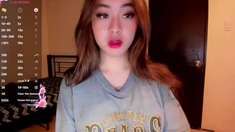 Zoe online show from 05-18-26, 06:08