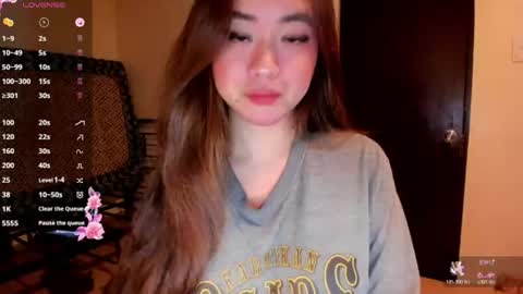 Zoe online show from 06-15-26, 09:39