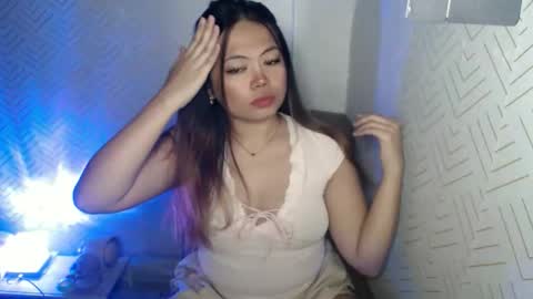 NICOLE online show from 05-19-26, 07:53