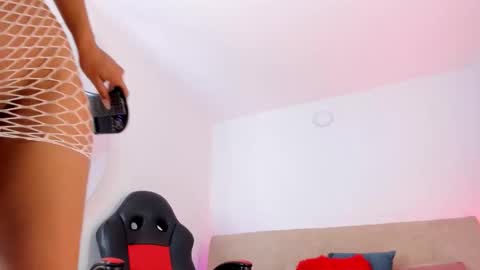 instagram sweetluna 0 online show from 11-10-25, 09:19