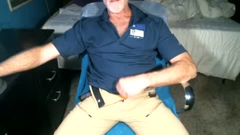 Snapshot of sweetman4a chatting on 07-25-26, 12:14 Michael online show from 07-25-26, 12:14