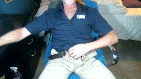 Snapshot of sweetman4a chatting on 07-27-26, 12:34 Michael online show from 07-27-26, 12:34