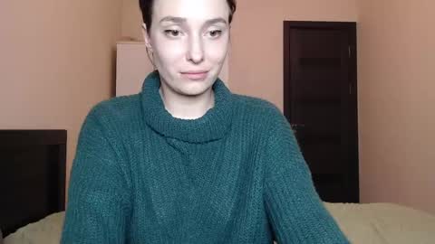 Snapshot of sweetmiaa chatting on 05-28-26, 05:43 Mia online show from 05-28-26, 05:43
