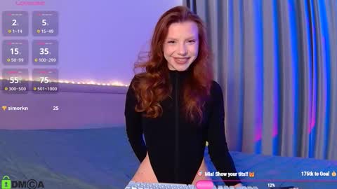 Snapshot of sweetmialissa chatting on 12-17-25, 08:59 MiaLotte online show from 12-17-25, 08:59