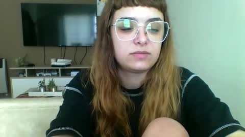 sweetmoonns2 online show from 10-15-25, 06:08