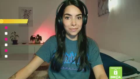 Snapshot of sweetmysterious18 chatting on 11-11-25, 10:04 Sweet Mysterious online show from 11-11-25, 10:04