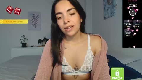 Snapshot of sweetmysterious18 chatting on 11-13-25, 11:09 Sweet Mysterious online show from 11-13-25, 11:09