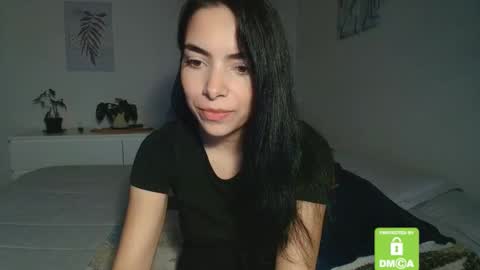 Snapshot of sweetmysterious18 chatting on 11-25-25, 10:48 Sweet Mysterious online show from 11-25-25, 10:48