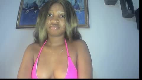 Snapshot of sweetness755325 chatting on 11-16-25, 07:03 sweetness755325 online show from 11-16-25, 07:03