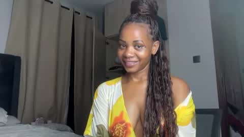 sweetnia754136 online show from 07-13-26, 09:06