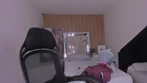 Snapshot of sweetnova_ chatting on 05-26-26, 02:40 Sweet Nova online show from 05-26-26, 02:40